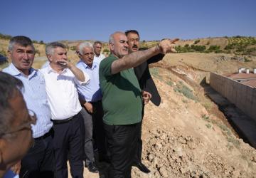 Milletvekili Hüseyin Özhan, Gölbaşı’nda deprem sonrası çalışmaları inceledi