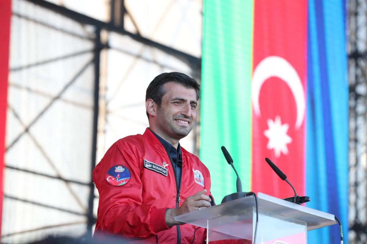 Türkiye'nin en fazla gelir vergisi ödeyen ismi açıklandı: Selçuk Bayraktar ilk sırada Türkiye'nin en fazla gelir vergisi ödeyen ismi açıklandı: Selçuk Bayraktar ilk sırada