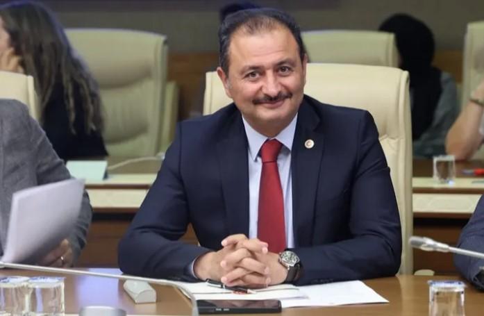 AK Parti Tokat Milletvekili Cüneyt Aldemir'den Sahada Yoğun Mesai AK Parti Tokat Milletvekili Cüneyt Aldemir'den Sahada Yoğun Mesai