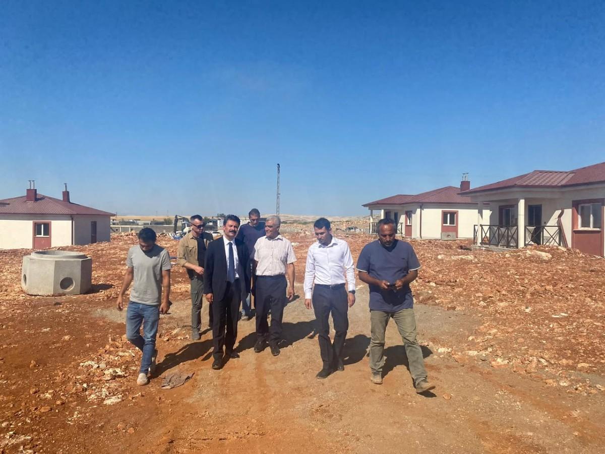 Besni Kaymakam Aslan’dan Dikilitaş Köyüne ziyaret Besni Kaymakam Aslan’dan Dikilitaş Köyüne ziyaret