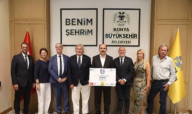 Başkan Altay ACES Heyetine Konya'nın Örnek Bisiklet Yatırımlarını Anlattı Başkan Altay ACES Heyetine Konya'nın Örnek Bisiklet Yatırımlarını Anlattı
