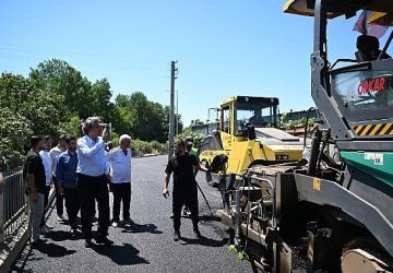 Kartepe İçmeler Caddesi'nde Asfaltlama Çalışmalarını Tamamladı