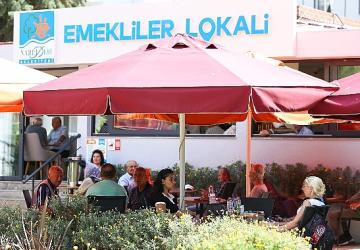 Emekliler Lokali'ne rekor ilgi: 2 şube, 80 bin misafir