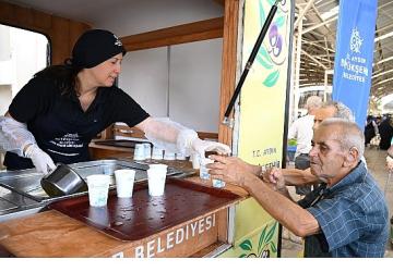 Başkan Çerçioğlu'ndan serinleten uygulama