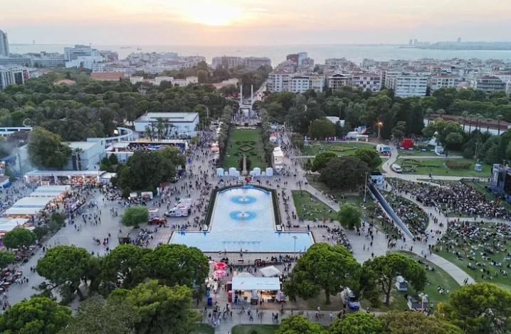 Büyükşehir, Kırsal Mahalle Yollarını Yeniliyor Büyükşehir, Kırsal Mahalle Yollarını Yeniliyor