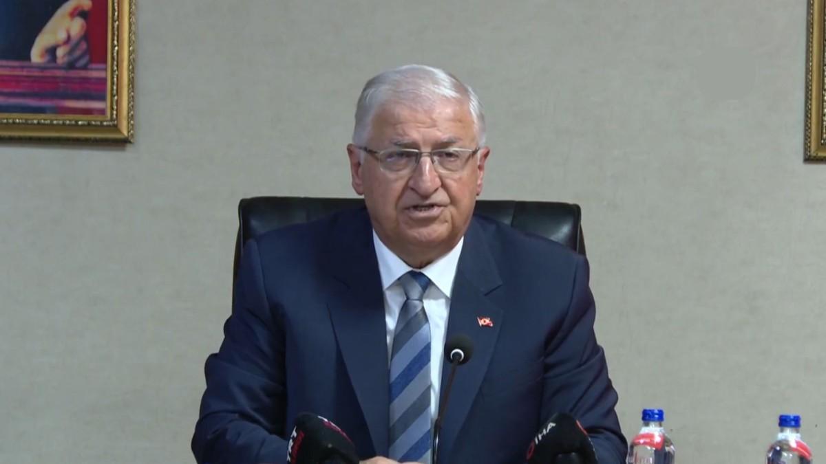 Bakan Güler: ‘Terör örgütü silahlarını bırakmalı, fesih kararını tam olarak uygulamalı’ Bakan Güler: ‘Terör örgütü silahlarını bırakmalı, fesih kararını tam olarak uygulamalı’