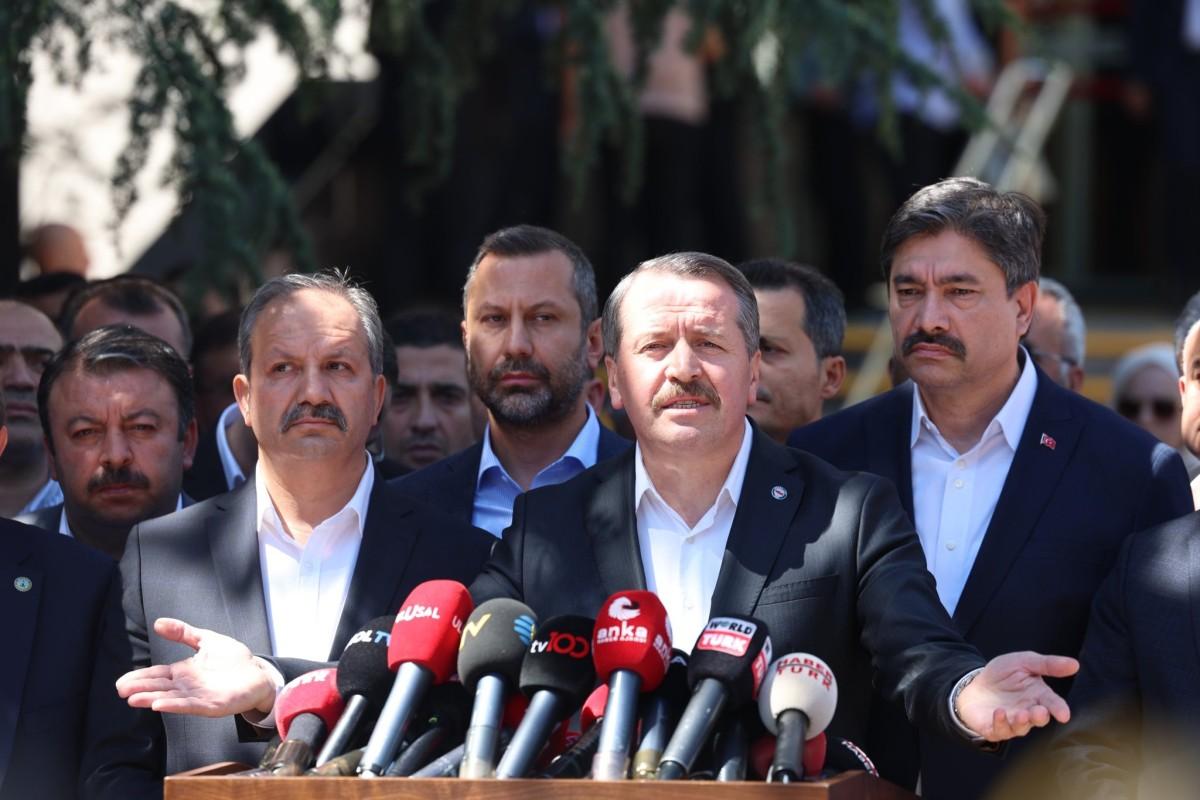 Memur-Sen Genel Başkanı Yalçın: ‘Bu ciddiyetsiz teklifi reddediyoruz’ Memur-Sen Genel Başkanı Yalçın: ‘Bu ciddiyetsiz teklifi reddediyoruz’