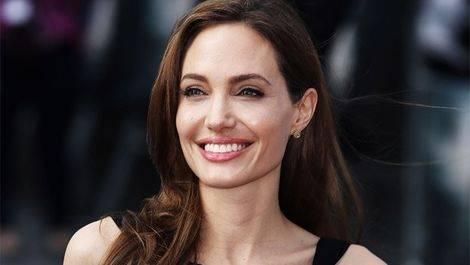 Prof.Dr. Serdar Saydam, “Angelina Jolie sayesinde kadınlar bilinçlendi” Prof.Dr. Serdar Saydam, “Angelina Jolie sayesinde kadınlar bilinçlendi”