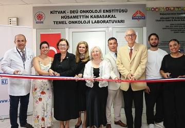 DEÜ'de KİT-VAK Destekli Onkoloji Laboratuvarı Açıldı