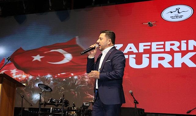 Belediye Başkanı Rasim Arı “Biz Türk Milletiyiz, Hiçbir Zaman Bizi Diz Çöktüren Olmamıştır" Belediye Başkanı Rasim Arı “Biz Türk Milletiyiz, Hiçbir Zaman Bizi Diz Çöktüren Olmamıştır"