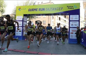 Türkiye Finans'ın Ana Sponsoru olduğu Gurme Run Gaziantep Yarı Maratonu gerçekleşti