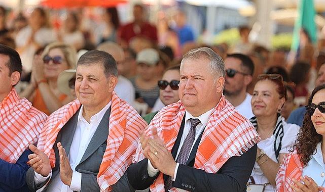 Urla'nın 2 bin 600 yıllık Bağ Bozumu Şenliği başladı
