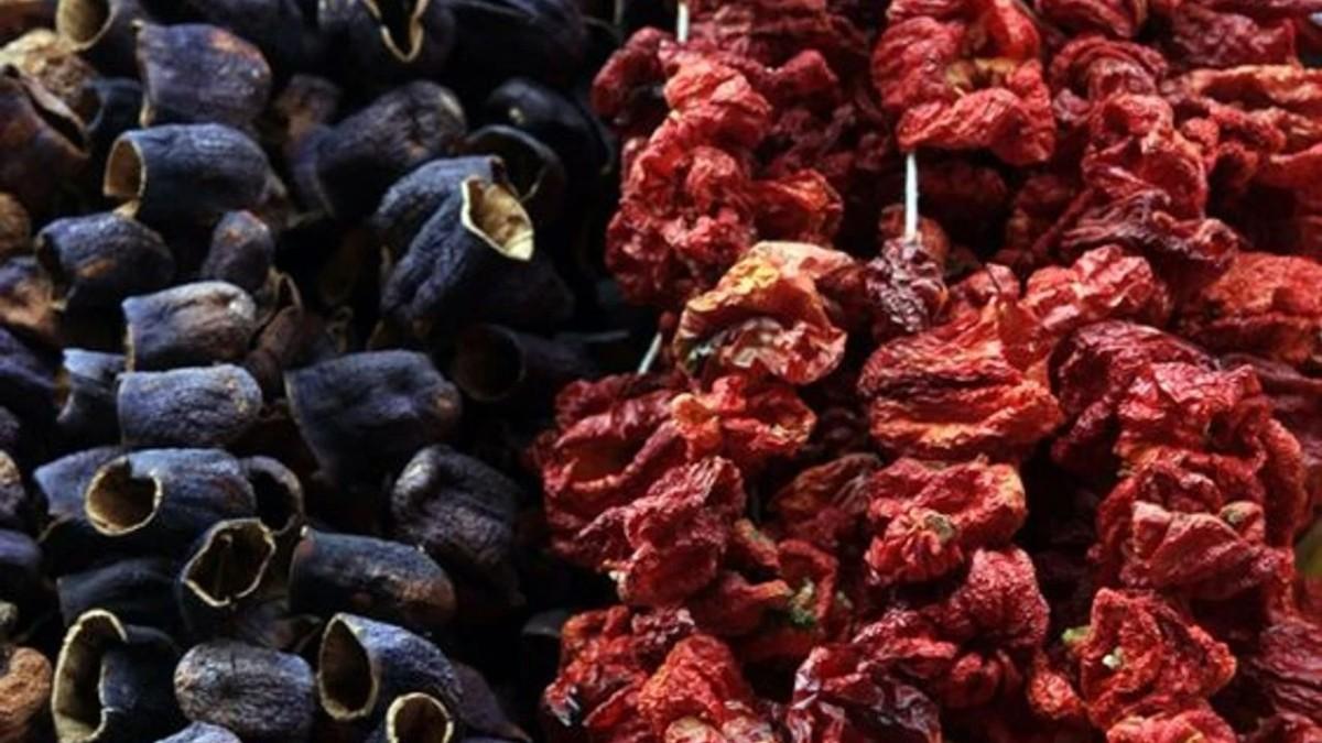 Adıyaman’da Kurutmalık–Turşuluk Sezonu Açıldı: Fiyatlar Yüksek, Talep Zayıf