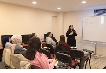 İBB Gençlik Ofisleri'nde Yeni Dönem Eğitimleri Başlıyor