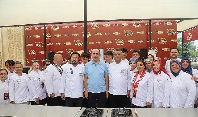 Başkan Altay Gastrofest'e Katılan Yüz Binlerce Misafire, Şeflere ve Esnafa Teşekkür Etti