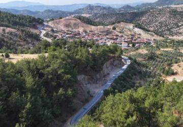 Gördes’te 30 Yıllık Yol Sorunu Son Buldu