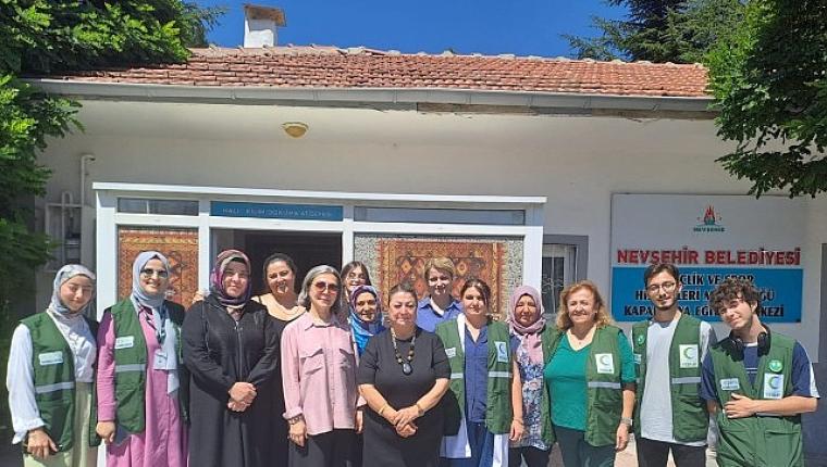 Halı Kilim Dokuma Atölyesi'nde Yeşilay Dernek Üyelerini Ağırladık
