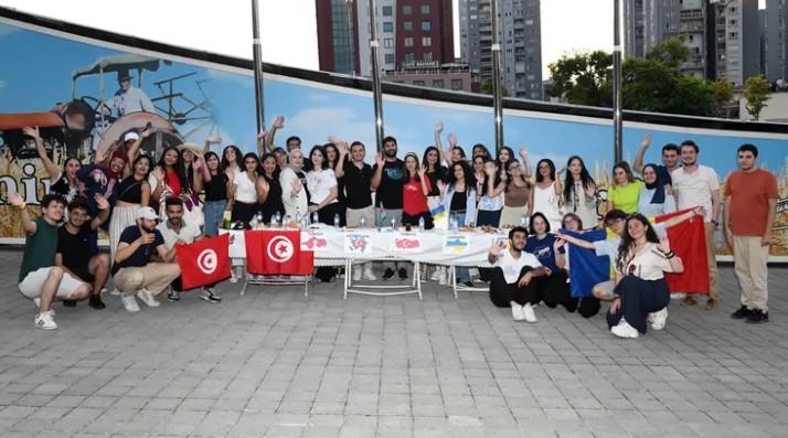 Osmangazi’de Kültürleri Buluşturan Gençlik Projesi Osmangazi’de Kültürleri Buluşturan Gençlik Projesi