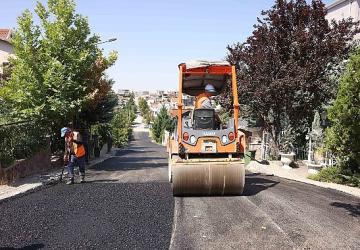 Çankaya'da Asfalt Mesaisi Devam Ediyor