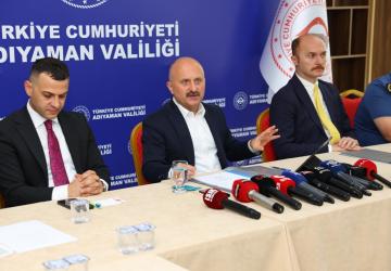 Adıyaman’da konut teslimleri ve konteyner kentlerin boşaltılması: Vali Osman Varol süreci rakamlarla anlattı - Videolu Haber
