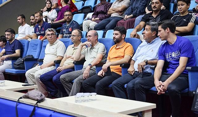 Sporun Merkezi Selçuklu'da Masa Tenisi Heyecanı Yaşandı Sporun Merkezi Selçuklu'da Masa Tenisi Heyecanı Yaşandı