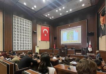 Keçiören Belediyesi'nden Stajyer Öğrencilere İş Güvenliği Eğitimi