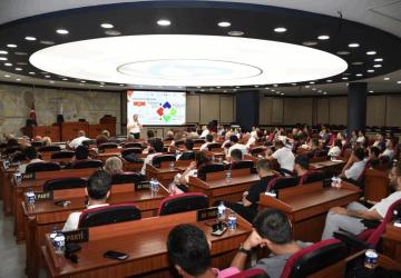 Akıllı Şehir Stratejisi Büyükşehir Personeline Tanıtıldı