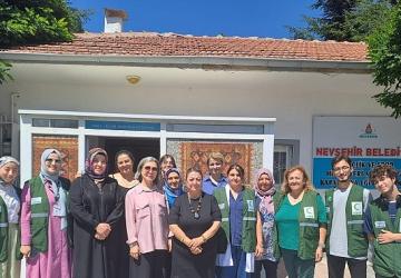 Halı Kilim Dokuma Atölyesi'nde Yeşilay Dernek Üyelerini Ağırladık