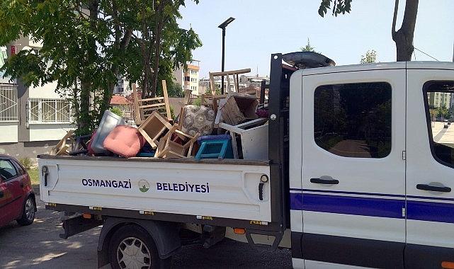 Zabıtadan kaldırım işgaline müdahale Zabıtadan kaldırım işgaline müdahale