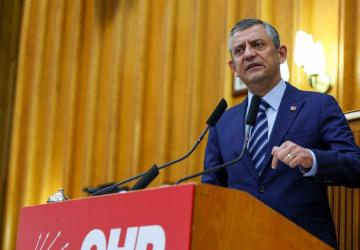 Özgür Özel: 'AK Parti, Cumhuriyet’in ilanına kanlı darbe diyen bir alçağı sahiplenmektedir'