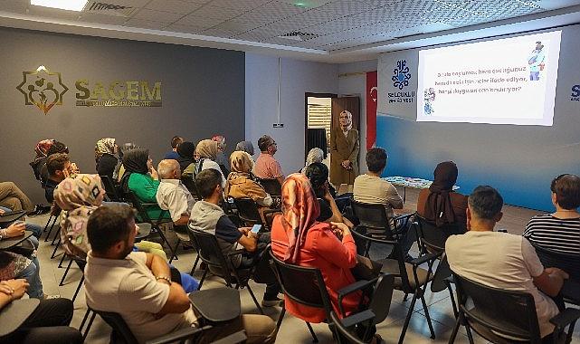 SAGEM'den ebeveynlere okula uyumda ailenin rolü konulu seminer