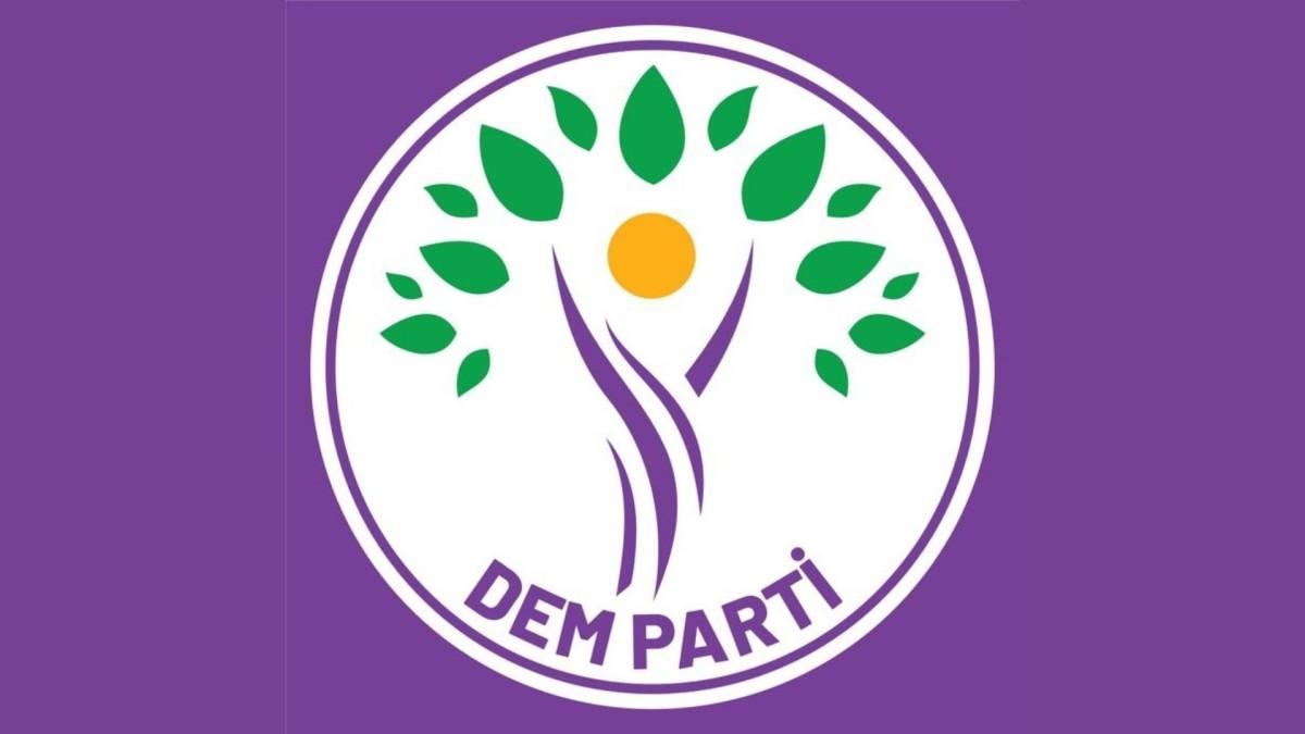DEM Parti’den komisyon toplantısı sonrası açıklama: ‘Sen-ben’ kısırlığına düşülmemelidir DEM Parti’den komisyon toplantısı sonrası açıklama: ‘Sen-ben’ kısırlığına düşülmemelidir