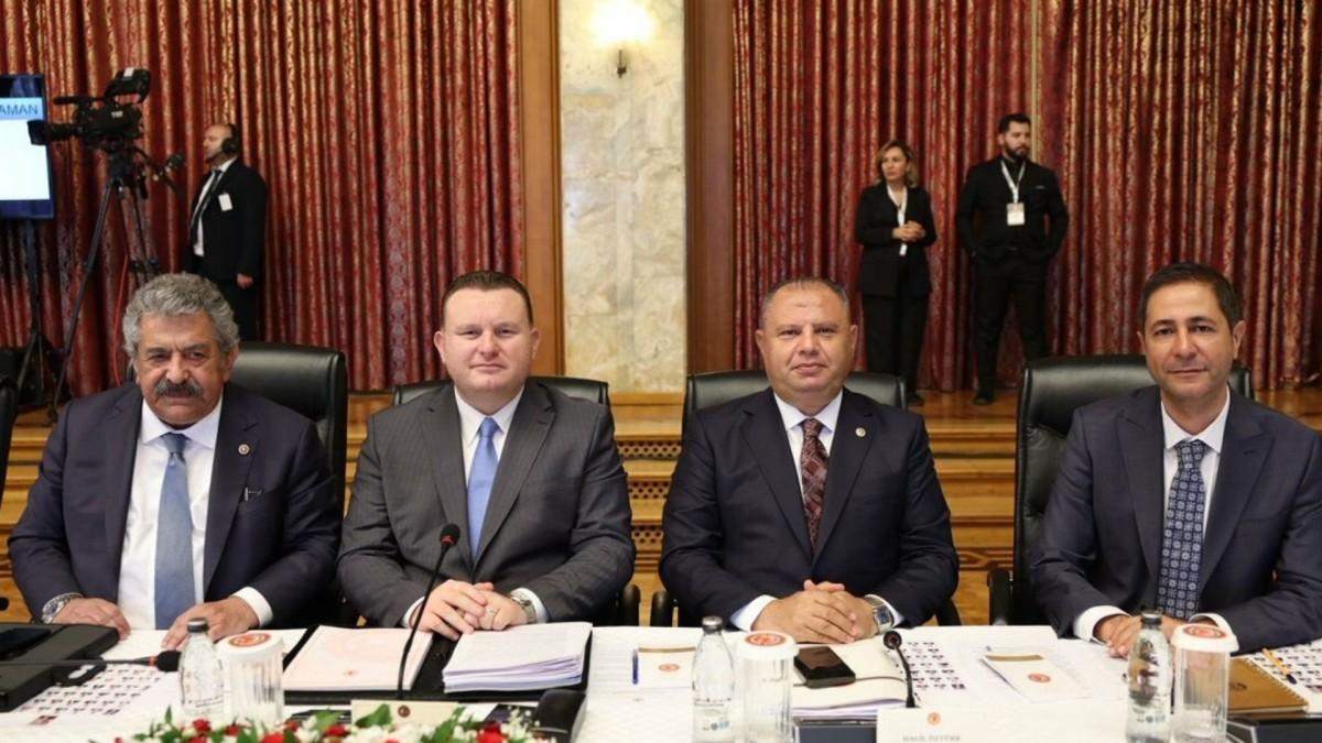 MHP’li Yıldız’dan ‘İnfaz Yasası’ çağrısı: ‘Adli-siyasi mahkum ayrımı yapılmamalı’ MHP’li Yıldız’dan ‘İnfaz Yasası’ çağrısı: ‘Adli-siyasi mahkum ayrımı yapılmamalı’