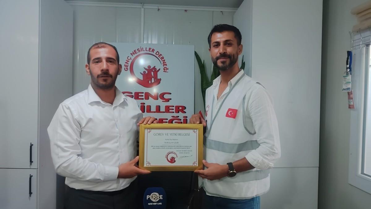 Genç Nesiller Derneği’nden ‘görev ve yetki’ plaketi - Videolu Haber Genç Nesiller Derneği’nden ‘görev ve yetki’ plaketi - Videolu Haber