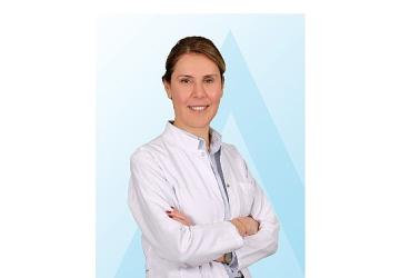 Çocuğunuzu “kusuyor" diye susuz bırakmayın!