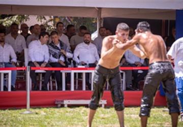 Başkan Tugay'dan yağlı güreş branşı müjdesi