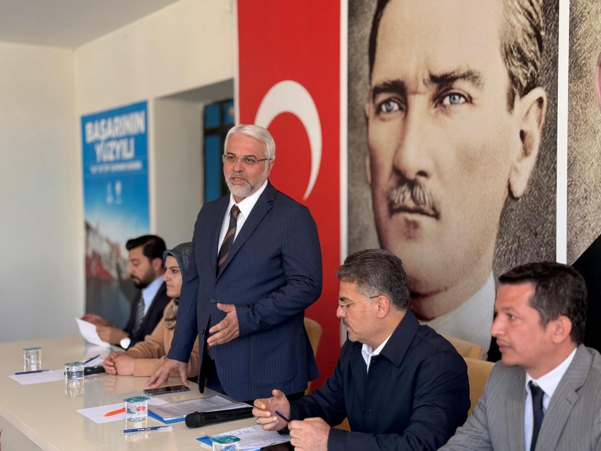 Başkan Kablan, Adıyaman Belediyesi’ne seslendi: ‘Kaynak suyu kurumuş gibi bir imaj yaratıyorsunuz’