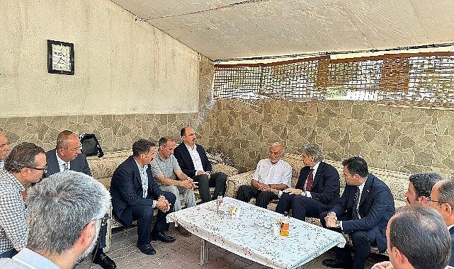 AK Parti Genel Başkan Yardımcısı Demir Şehit Muharrem Can'ın Ailesini Ziyaret Etti AK Parti Genel Başkan Yardımcısı Demir Şehit Muharrem Can'ın Ailesini Ziyaret Etti