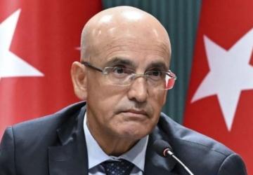 Bakan Şimşek: ‘Piyasa ve reel sektörde enflasyon beklentileri geriledi, hane halkında ise arttı’
