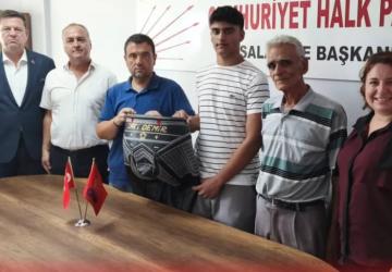 İpsala CHP’den Zati Demir’e Kıspet Hediyesi