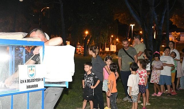 İznik'te Yaz Akşamları Çocukların Neşesiyle Renkleniyor İznik'te Yaz Akşamları Çocukların Neşesiyle Renkleniyor