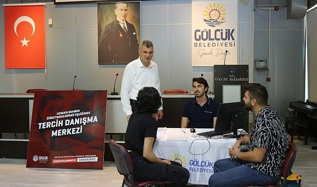 Gölcük Belediyesi Üniversite Tercihleri İçin Yine Öğrencilerin Yanında Gölcük Belediyesi Üniversite Tercihleri İçin Yine Öğrencilerin Yanında
