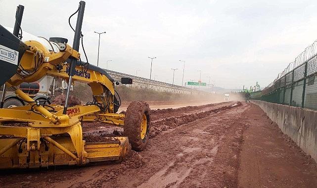 Büyüyen Kartepe'ye modern yol hamlesi Büyüyen Kartepe'ye modern yol hamlesi