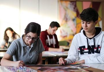Ortaokul yıllarında sosyal ve duygusal gelişim, en az akademik başarı kadar dikkate alınmalı