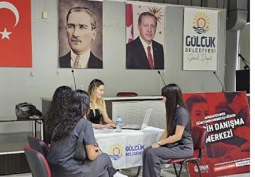 Gölcük Belediyesi Üniversite Tercih Merkezi Gençlerin Yanında