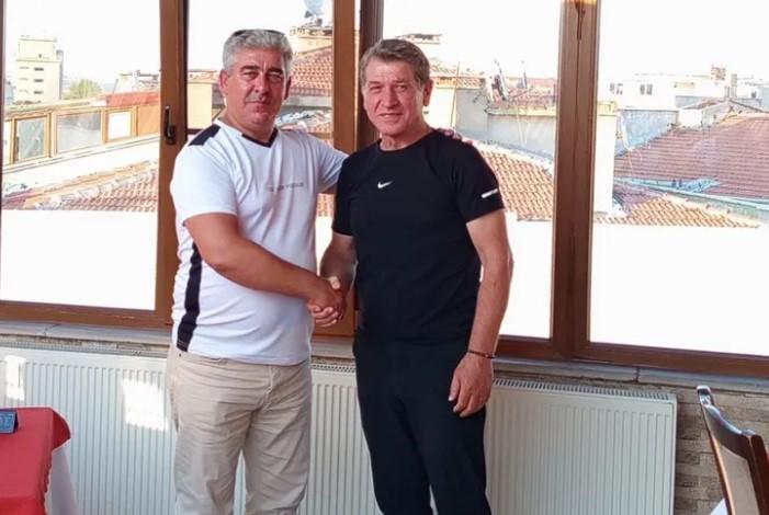 Uzunköprüspor’da Çelik Dönemi Sona Erdi Uzunköprüspor’da Çelik Dönemi Sona Erdi