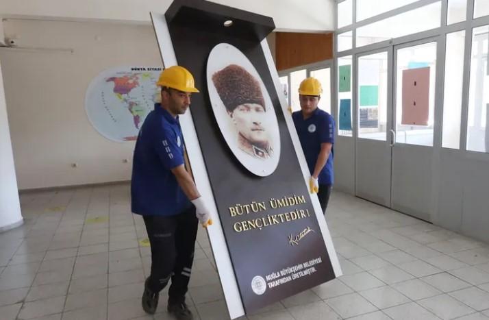 Muğla’da Okullar Yenileniyor, Değerler Korunuyor Muğla’da Okullar Yenileniyor, Değerler Korunuyor