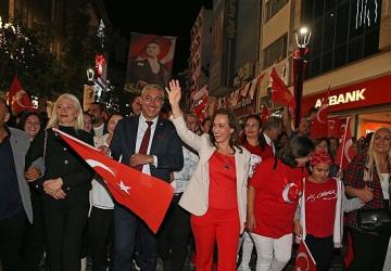 “Zafer" coşkusu Karşıyaka'yı saracak!
