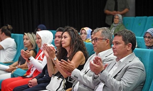 Engelli bireylerden Osmangazi'de 30 Ağustos Zafer Bayramı kutlaması