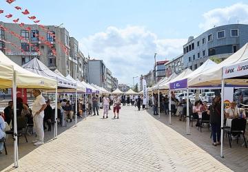 İBB'nin Maltepe'deki kariyer fuarı yoğun ilgi gördü